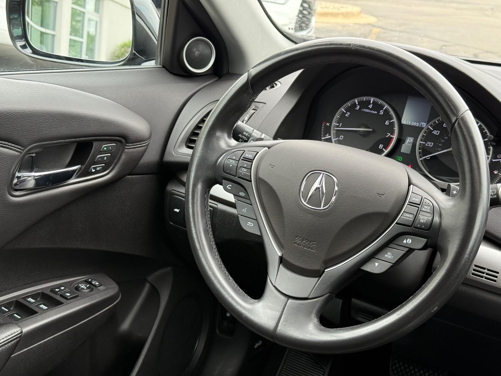Acura RDX Vehicle Image 13