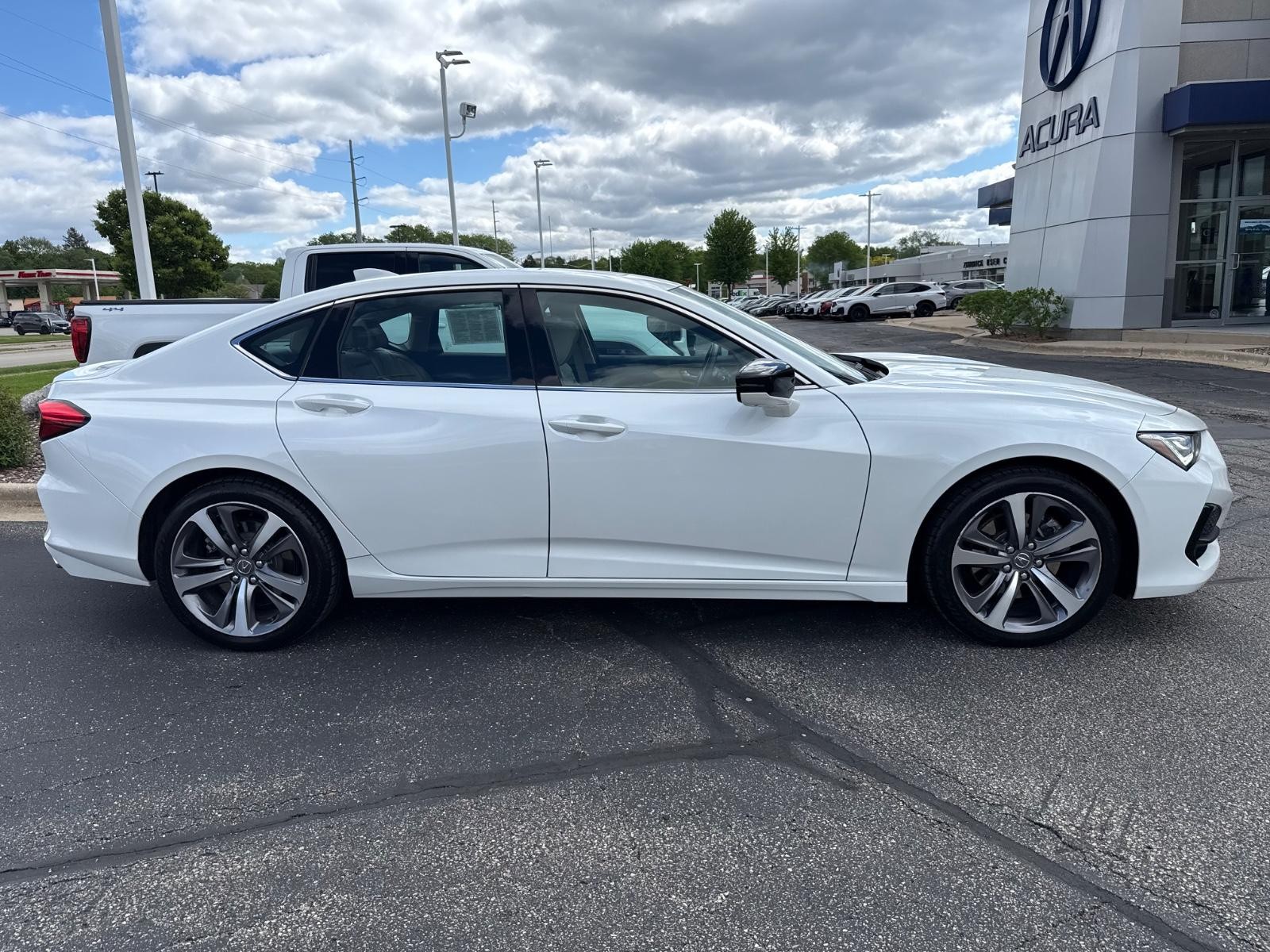 Acura TLX Vehicle Image 02