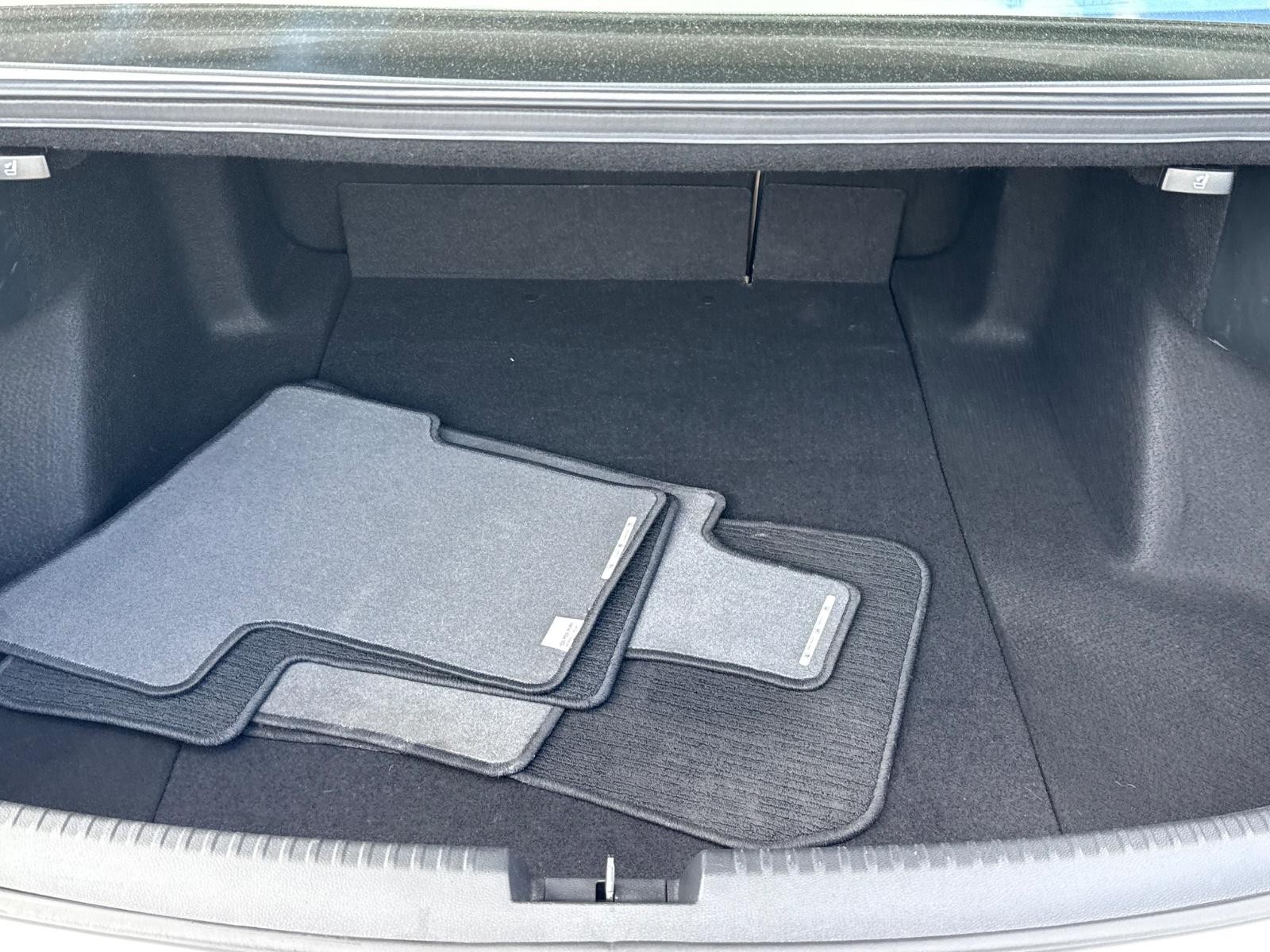 Acura TLX Vehicle Image 05