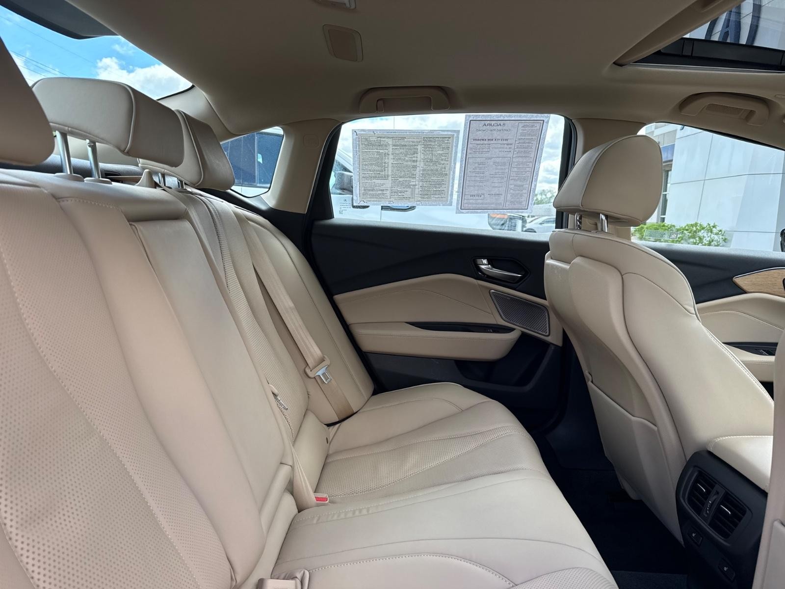 Acura TLX Vehicle Image 10