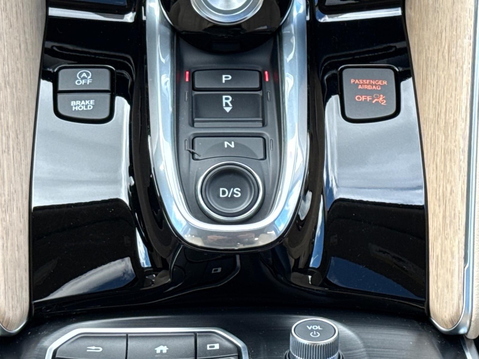 Acura TLX Vehicle Image 13