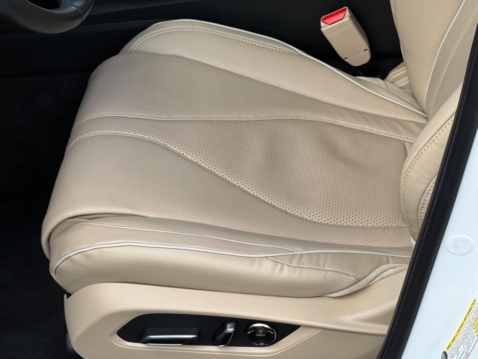 Acura TLX Vehicle Image 23