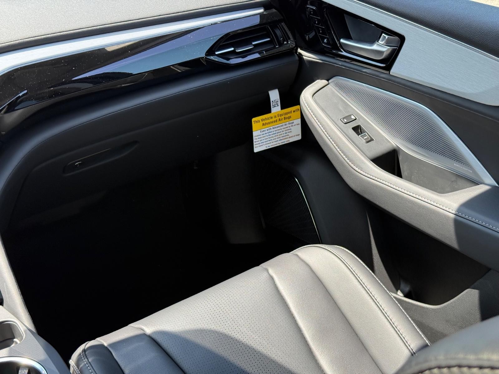 Acura MDX Vehicle Image 09