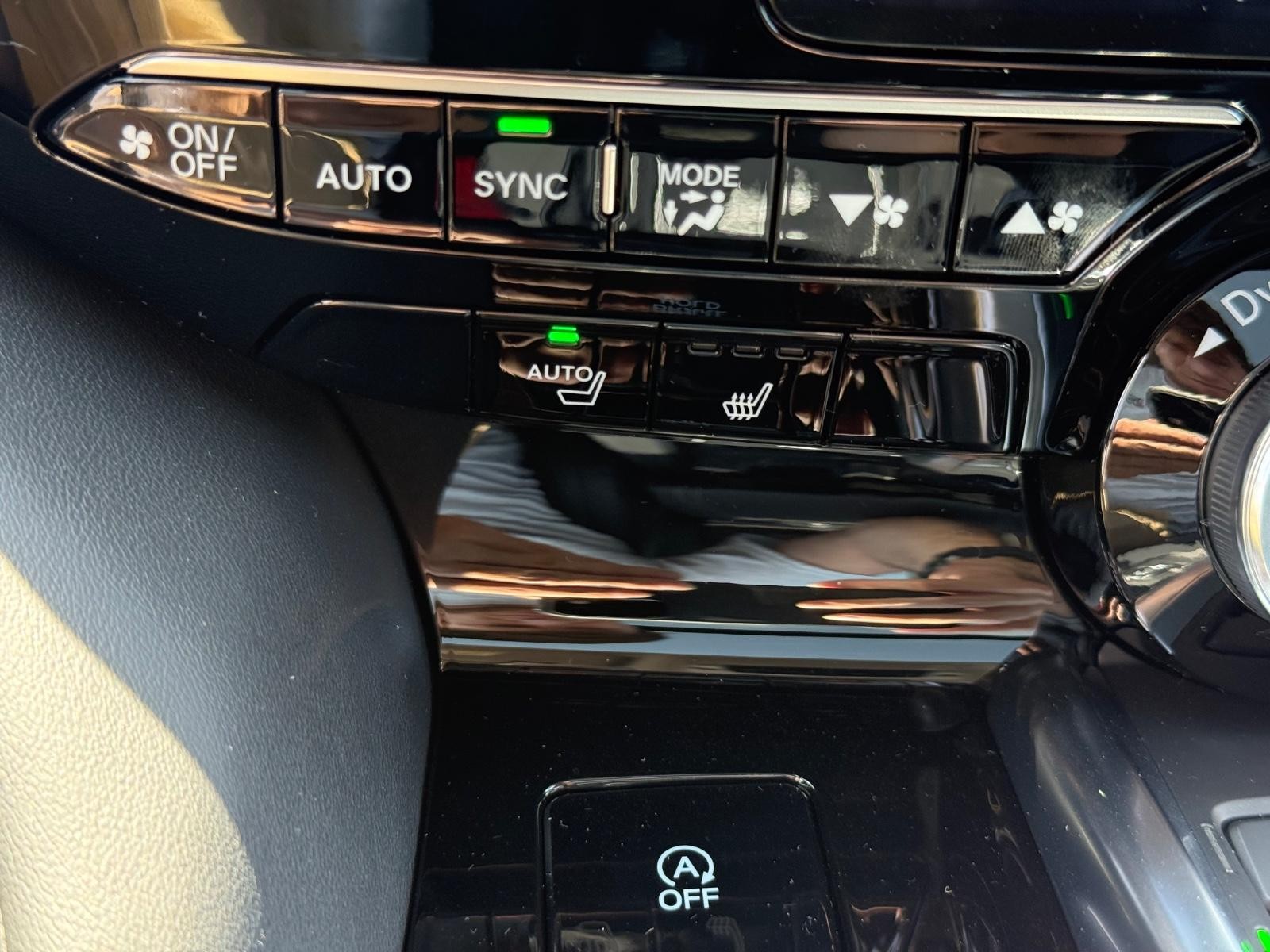 Acura MDX Vehicle Image 14
