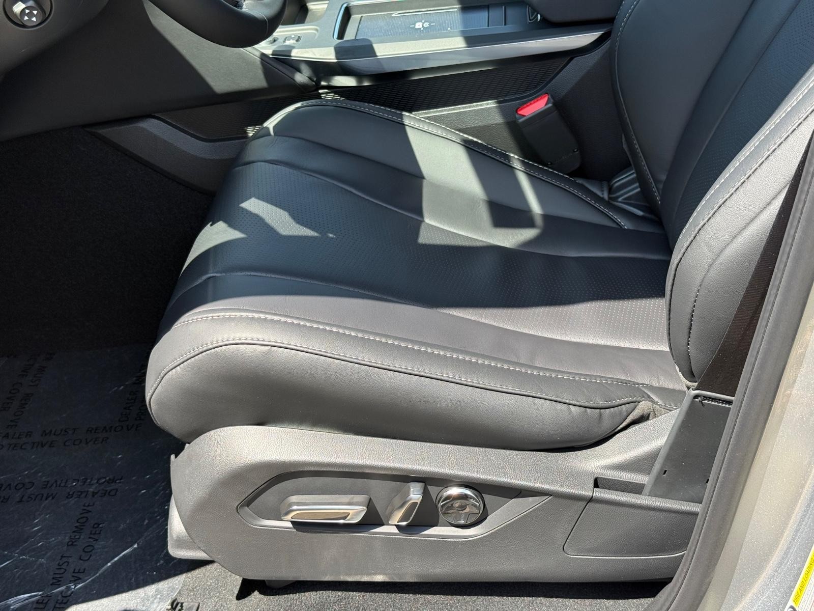 Acura MDX Vehicle Image 16