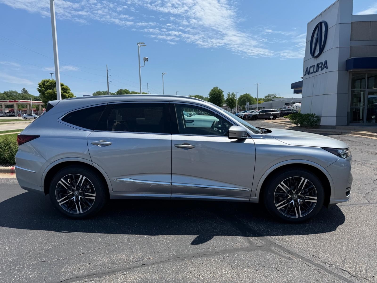 Acura MDX Vehicle Image 02