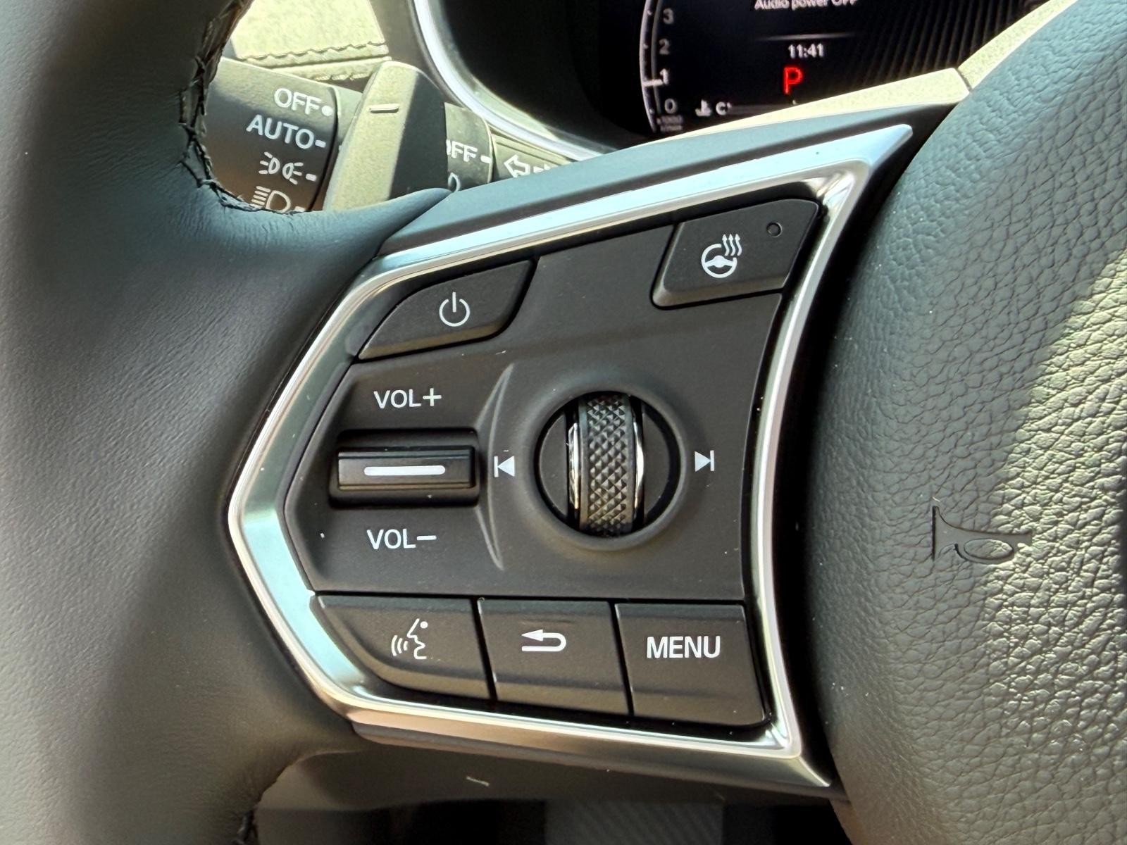 Acura MDX Vehicle Image 12
