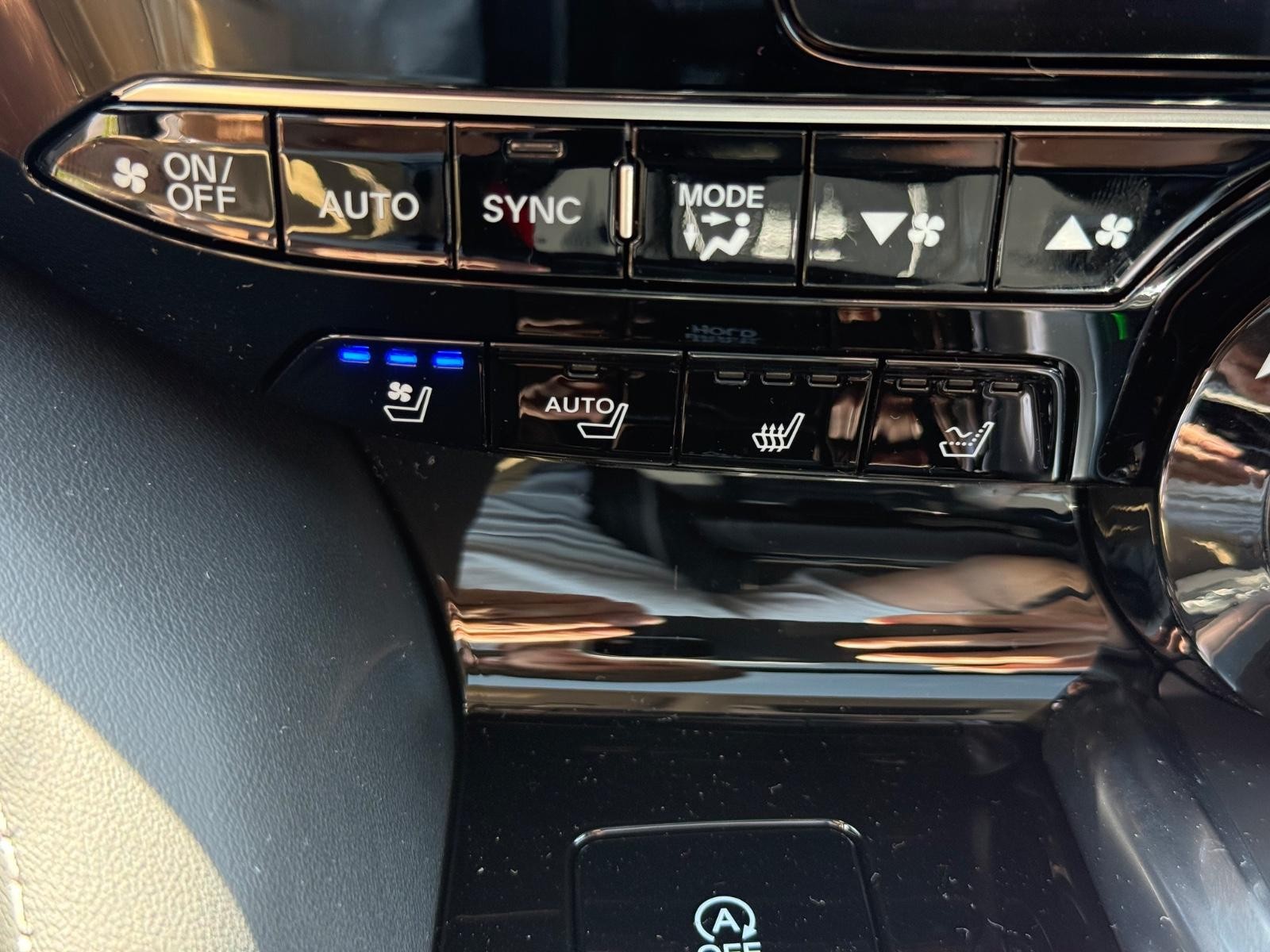 Acura MDX Vehicle Image 15