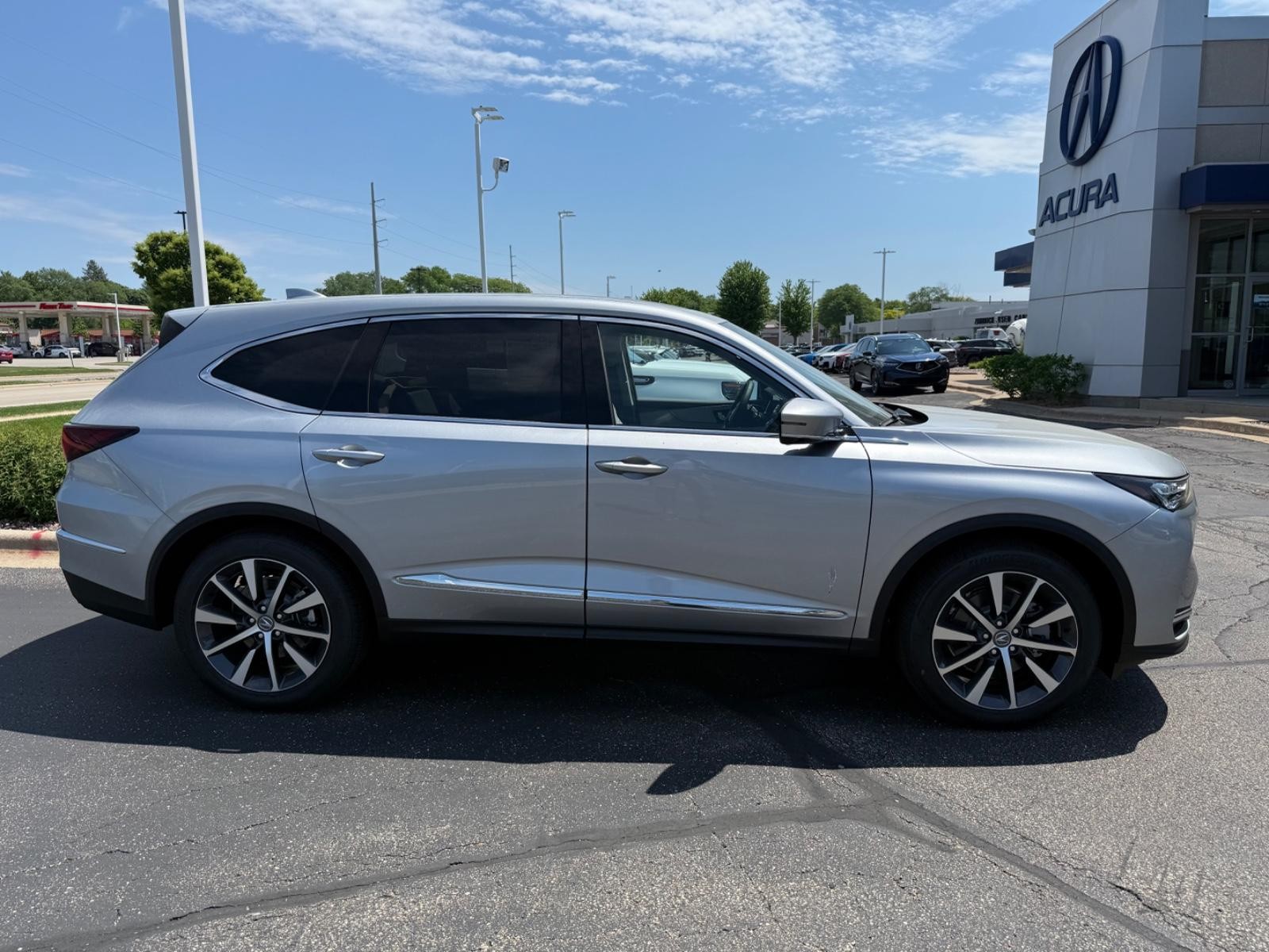 Acura MDX Vehicle Image 02