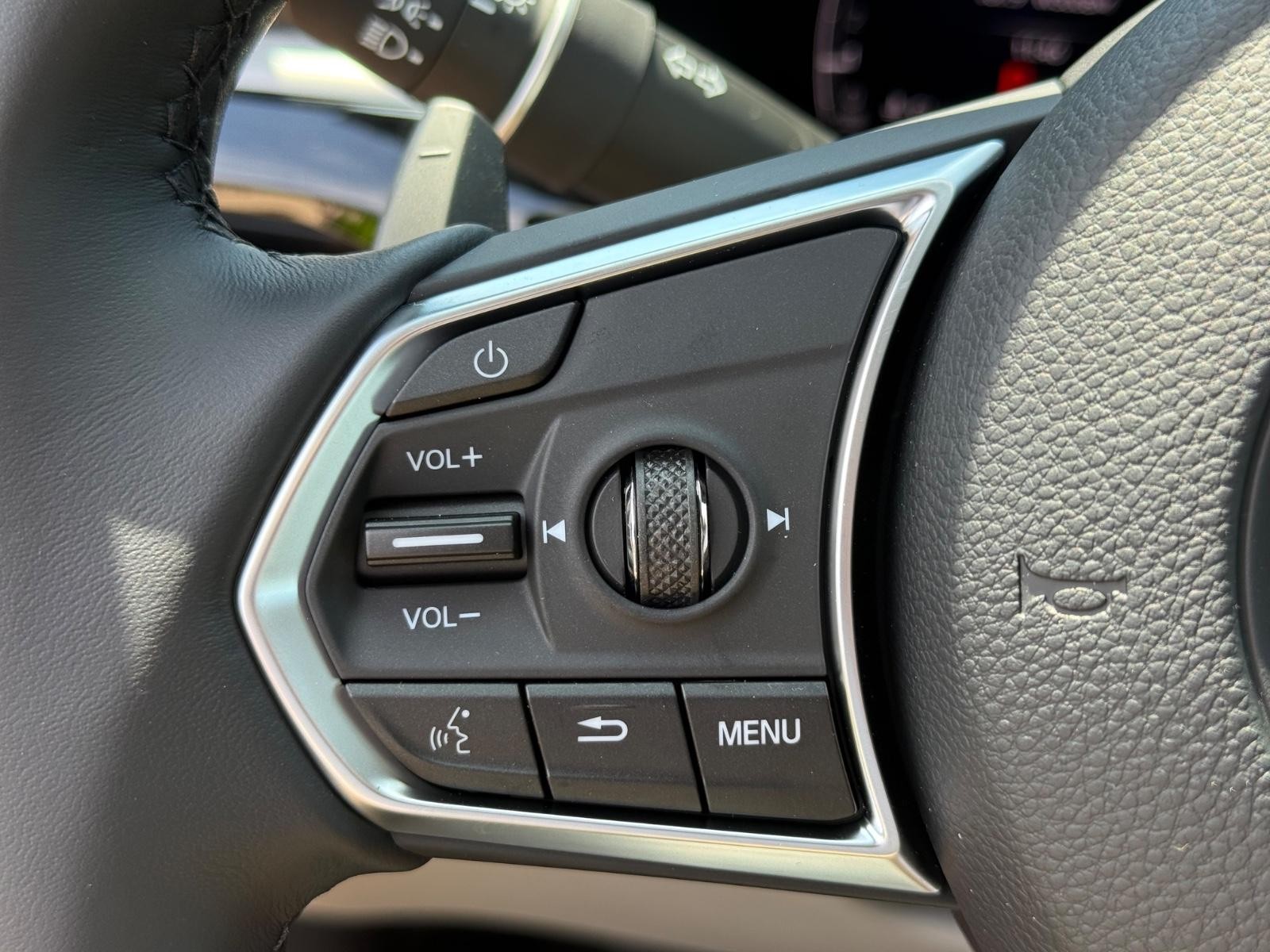Acura MDX Vehicle Image 13