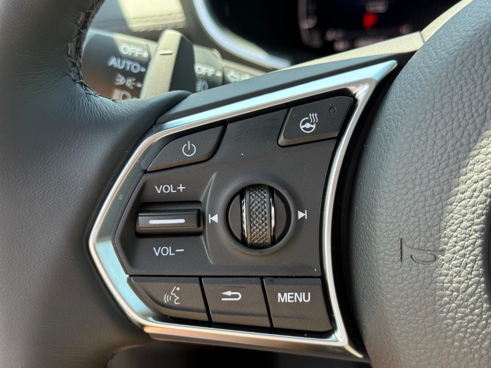 Acura MDX Vehicle Image 14