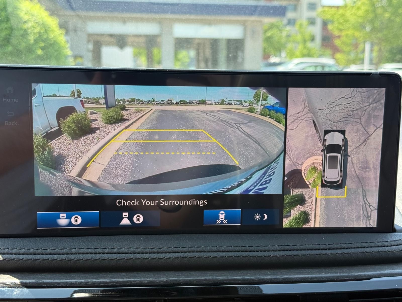 Acura MDX Vehicle Image 16