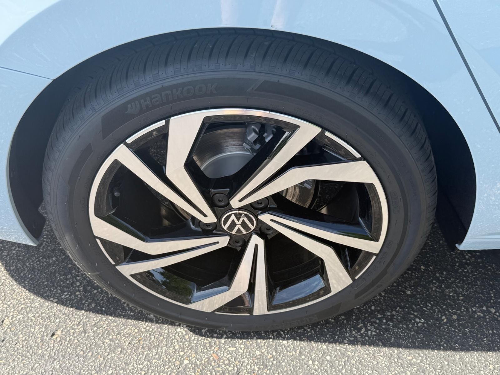 Volkswagen Jetta Vehicle Image 04