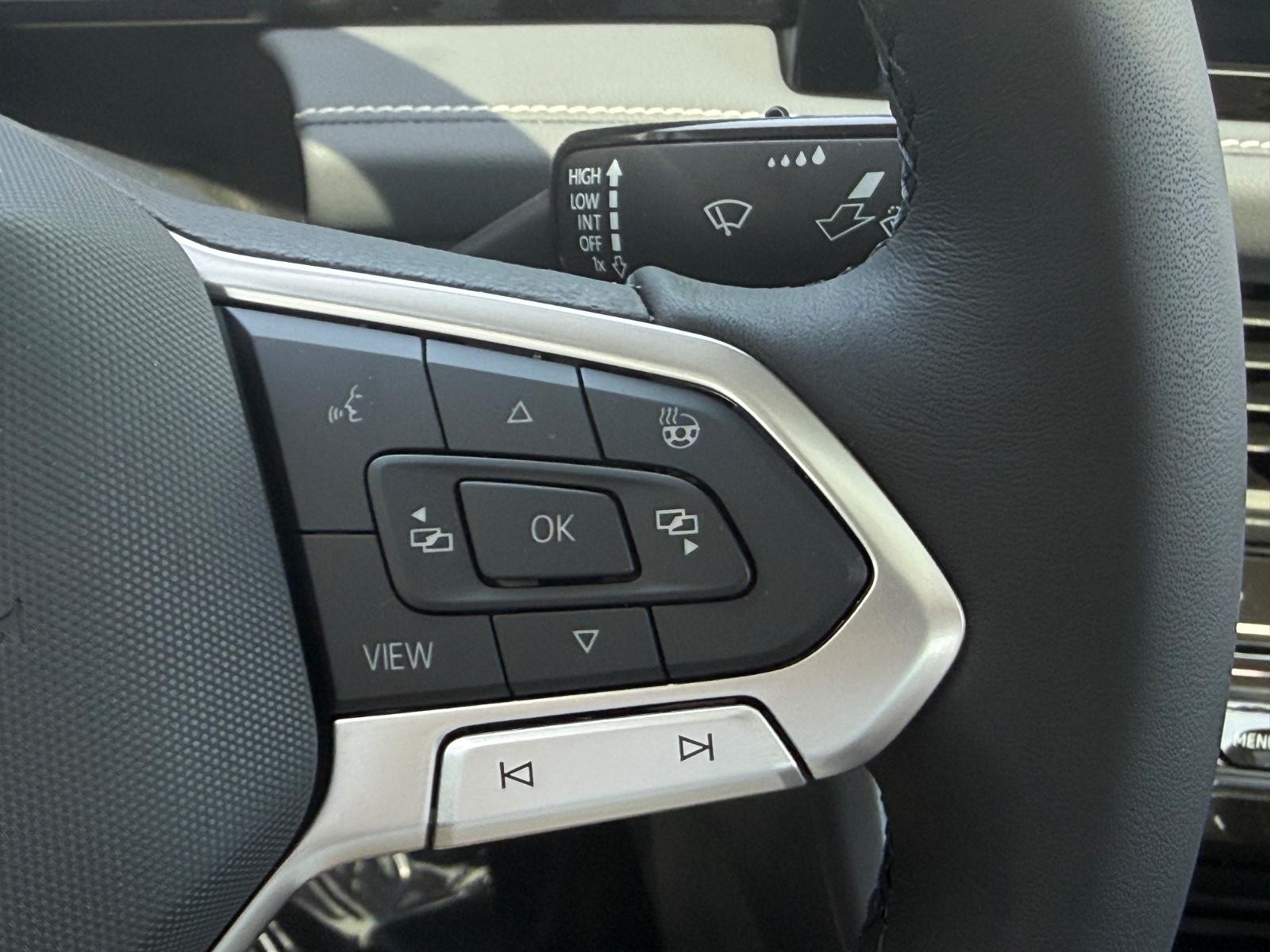 Volkswagen Jetta Vehicle Image 12