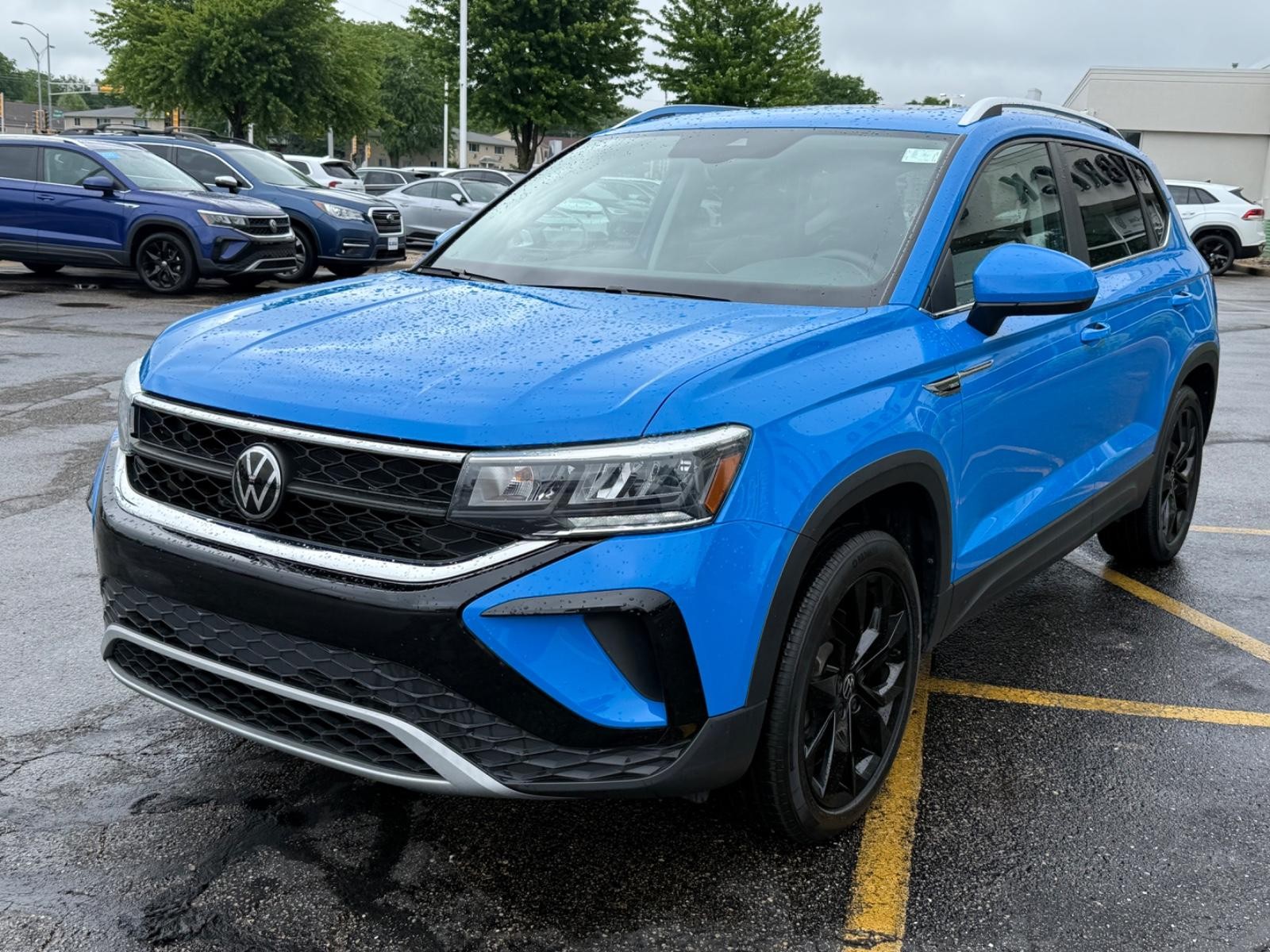 Volkswagen Taos Vehicle Image 08