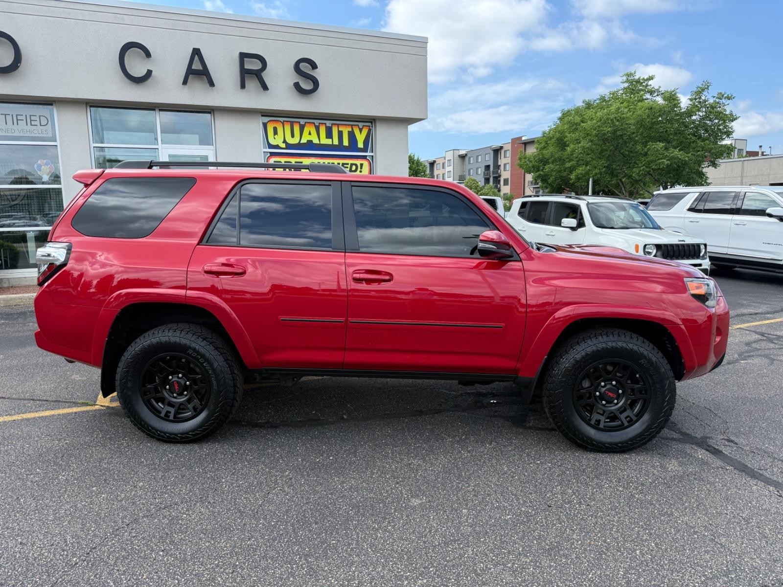 Toyota 4Runner Vehicle Image 02