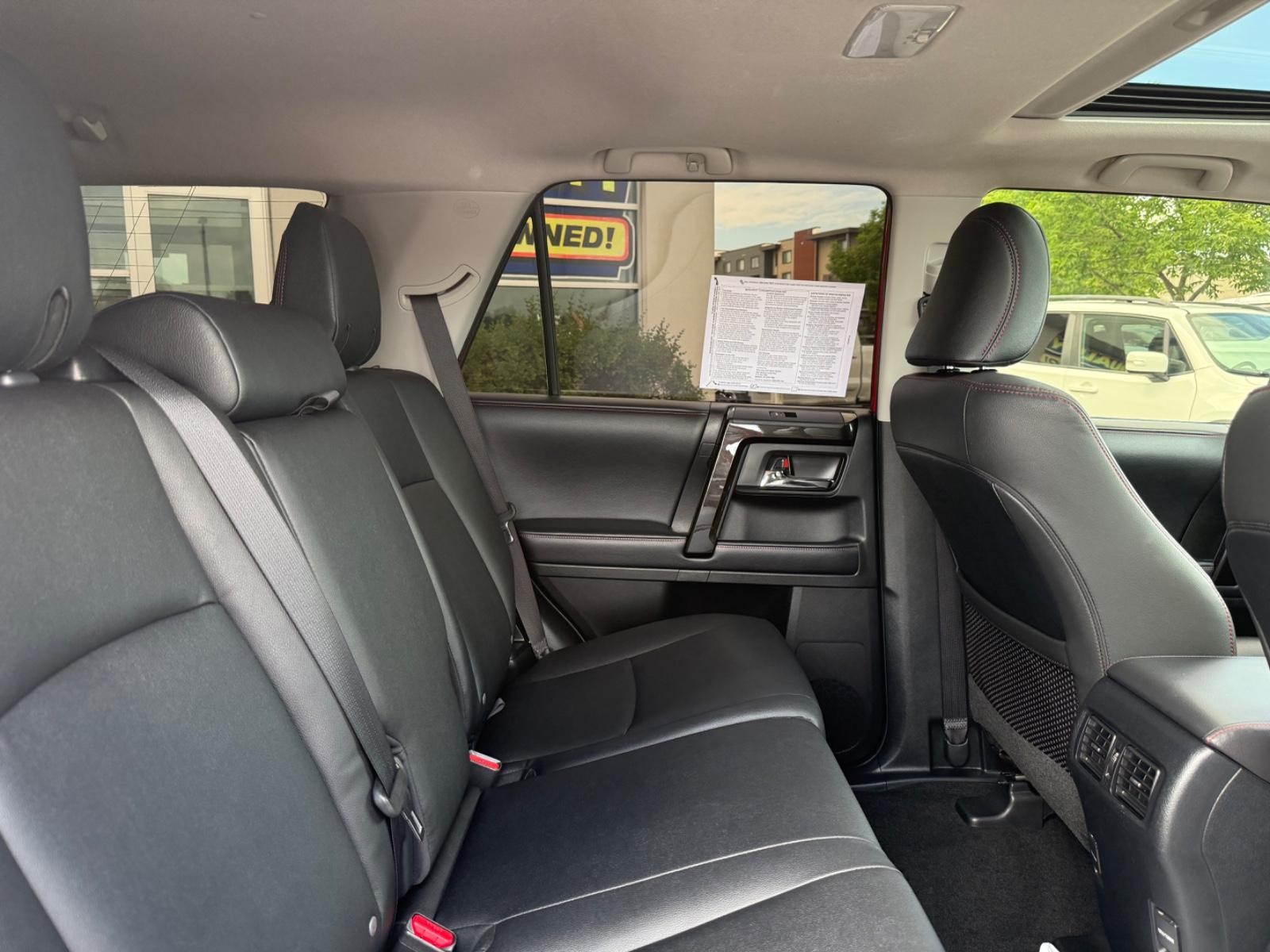 Toyota 4Runner Vehicle Image 10