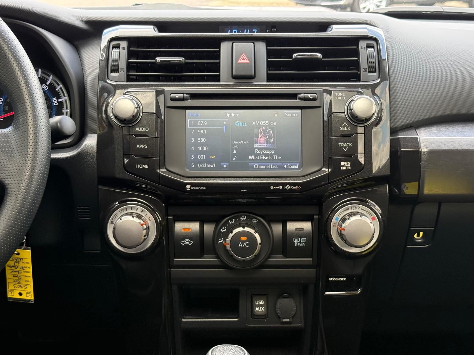 Toyota 4Runner Vehicle Image 12