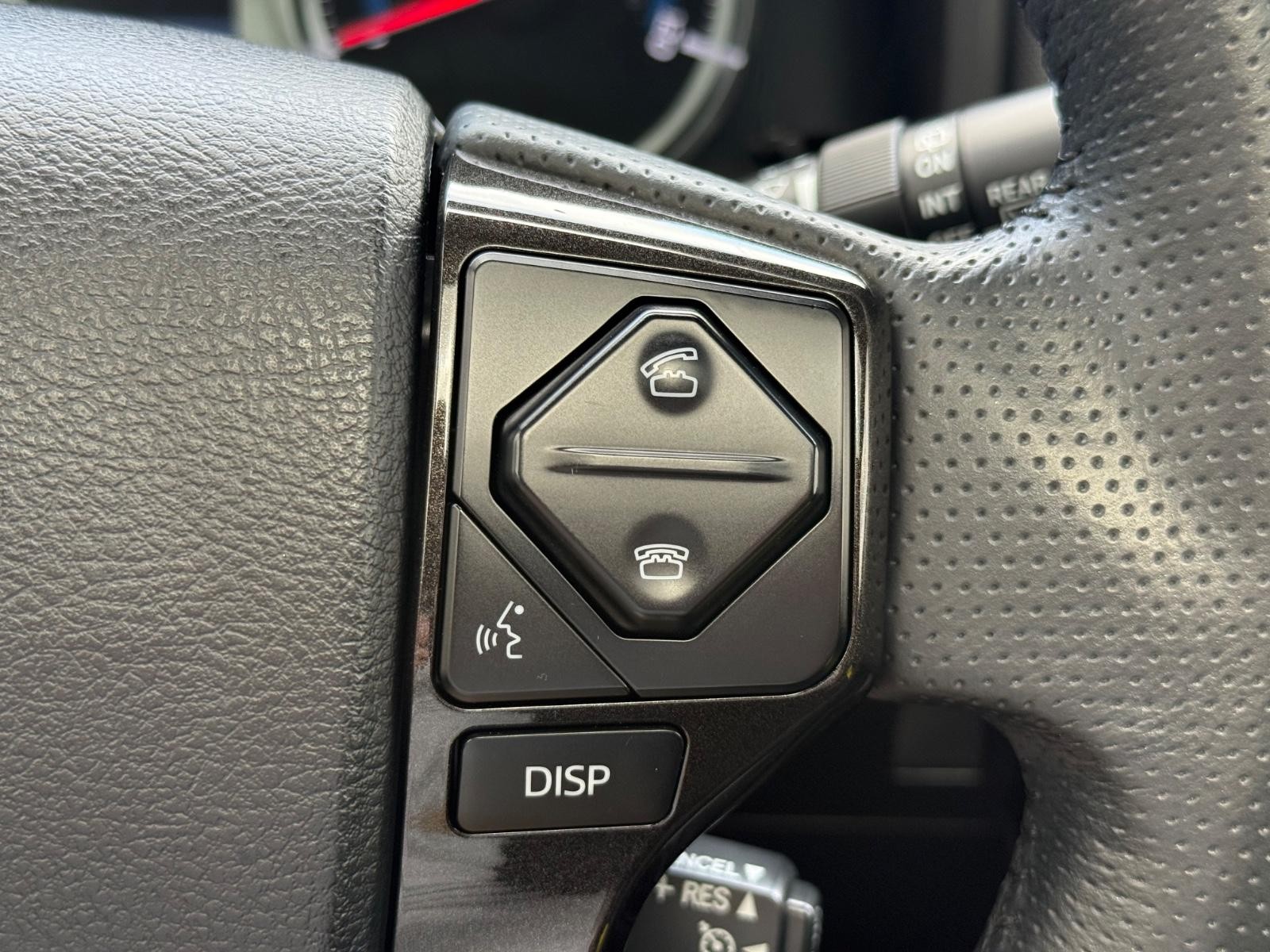 Toyota 4Runner Vehicle Image 17