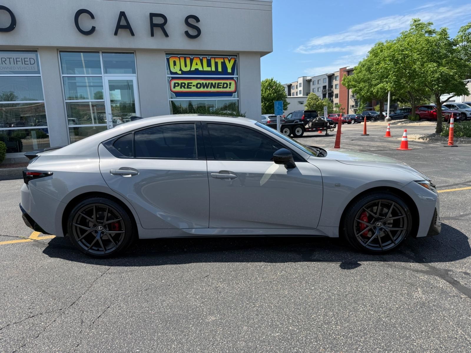 Lexus IS Vehicle Image 02