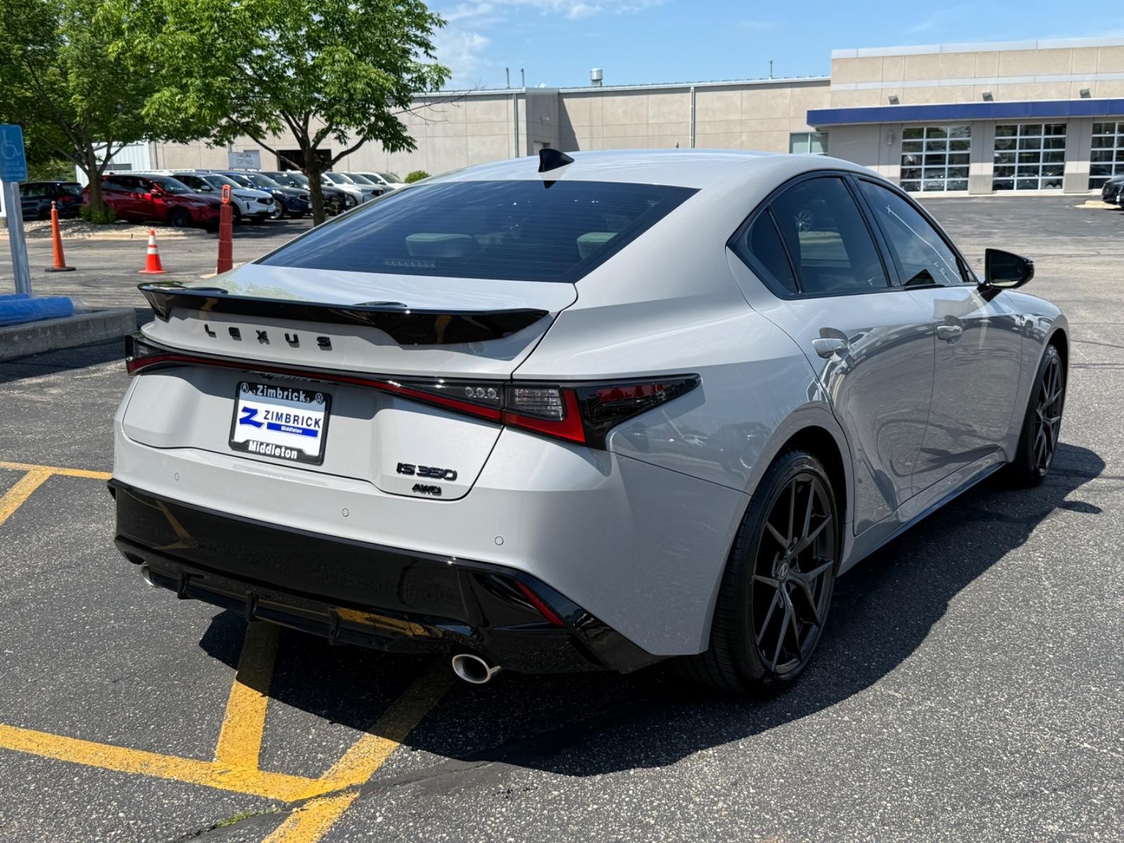 Lexus IS Vehicle Image 03