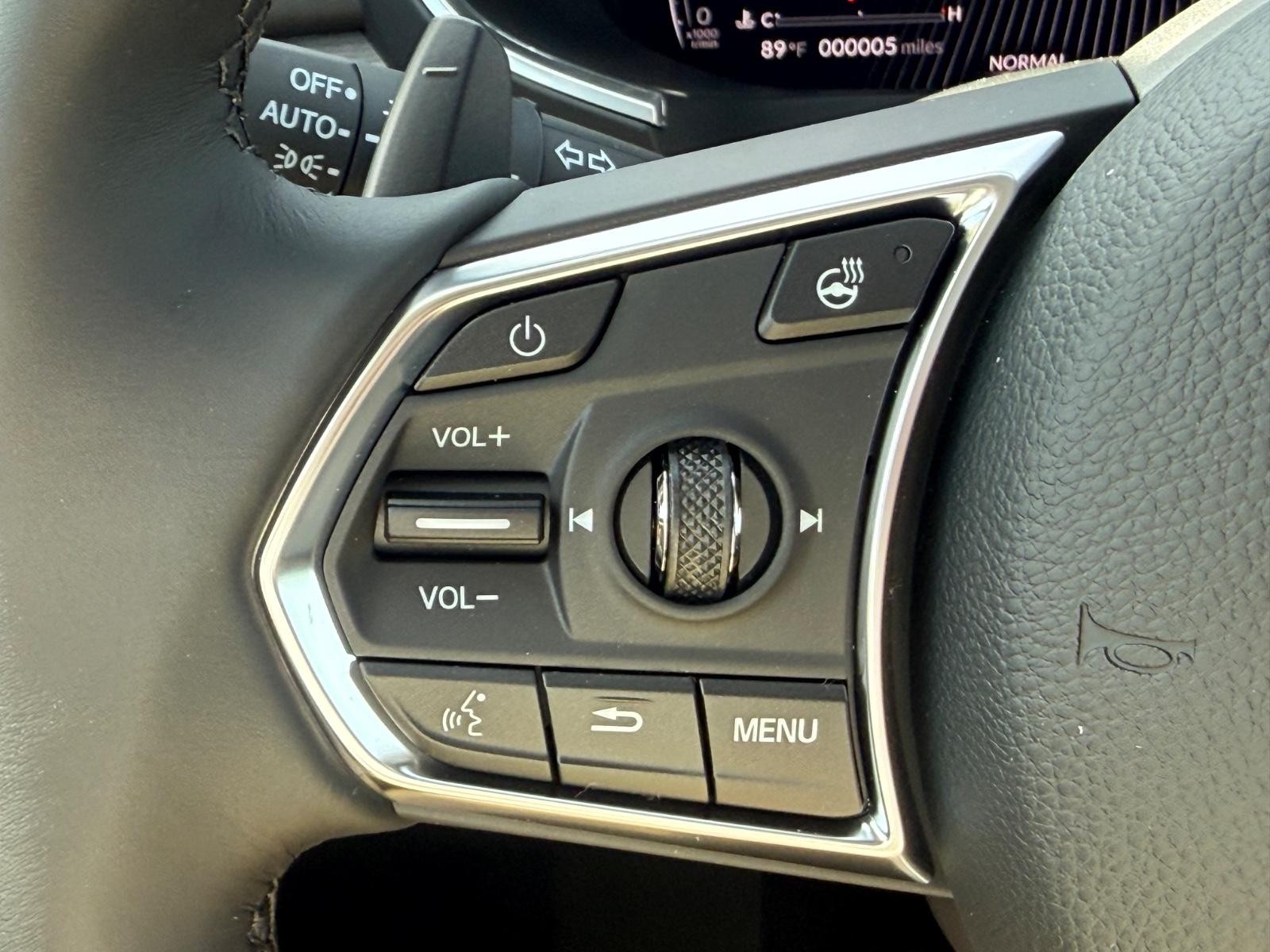 Acura MDX Vehicle Image 12