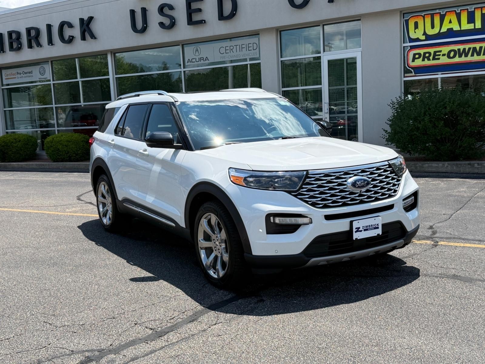 Ford Explorer Vehicle Image 02