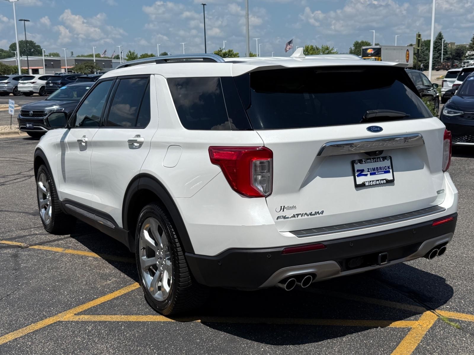 Ford Explorer Vehicle Image 07