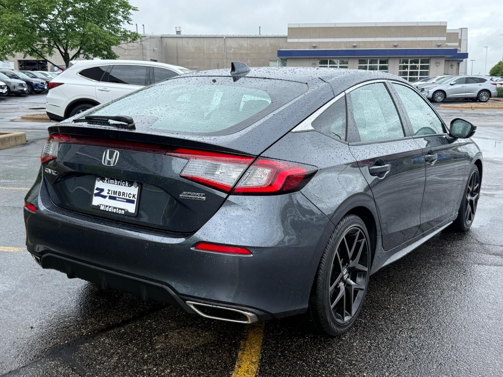 Honda Civic Hatchback Vehicle Image 03