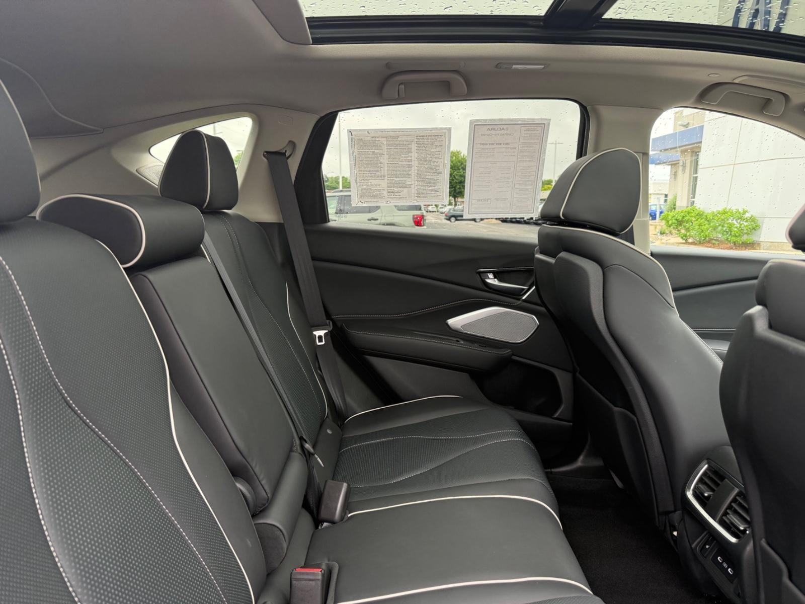 Acura RDX Vehicle Image 10