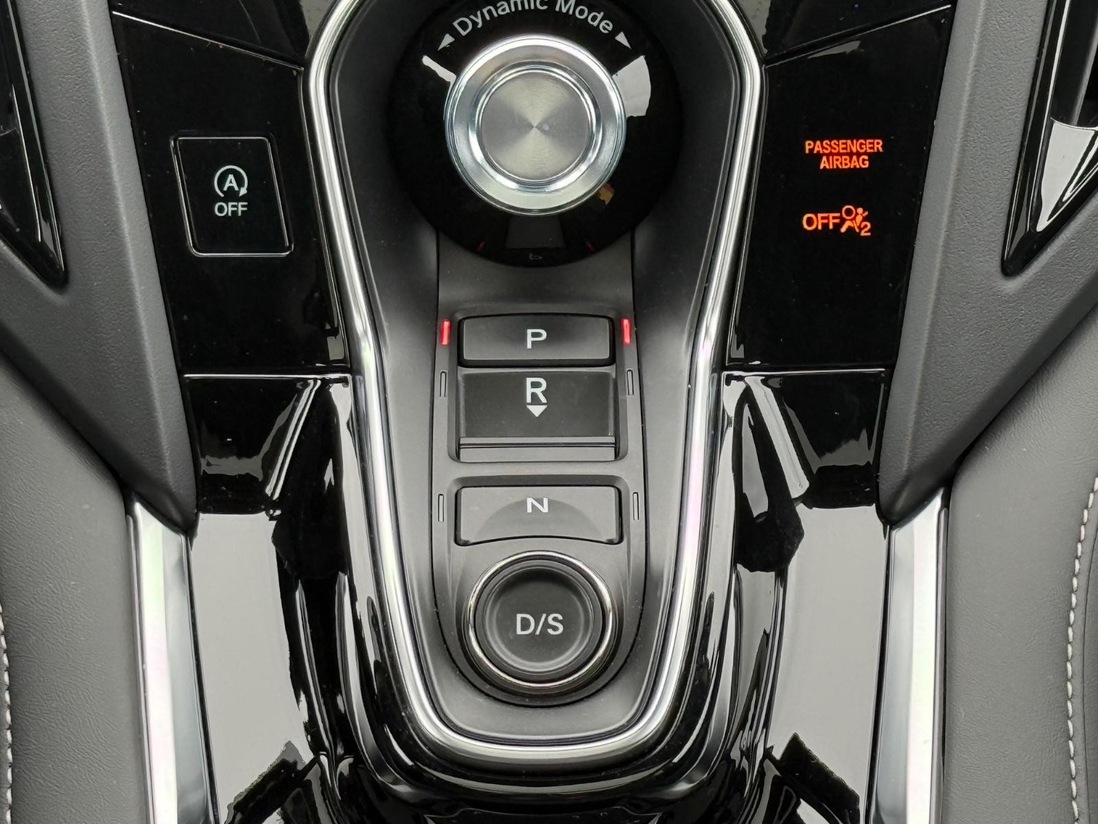 Acura RDX Vehicle Image 13