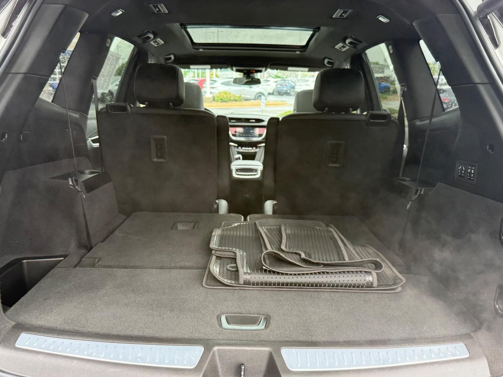 Cadillac XT6 Vehicle Image 05