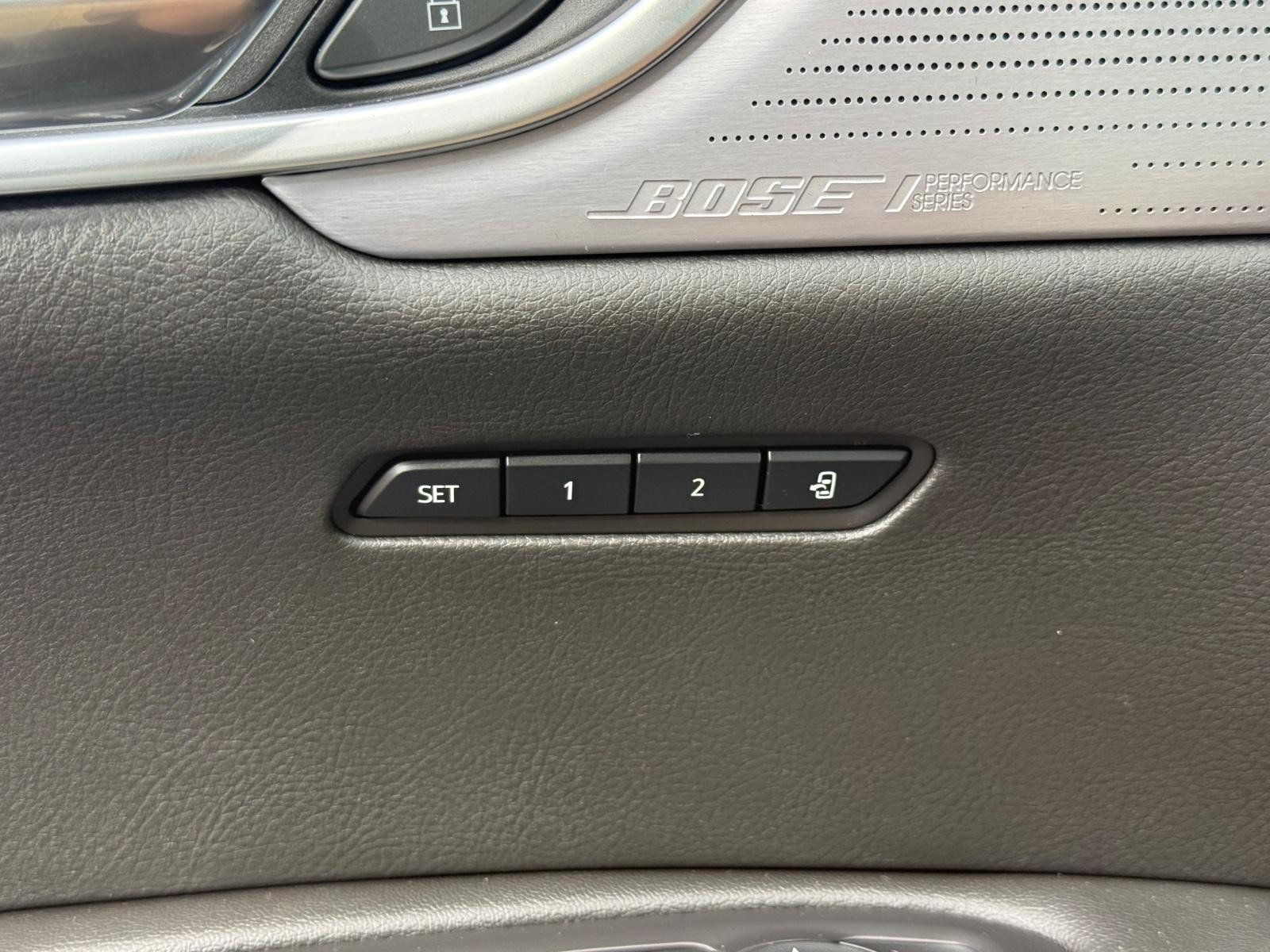 Cadillac XT6 Vehicle Image 16