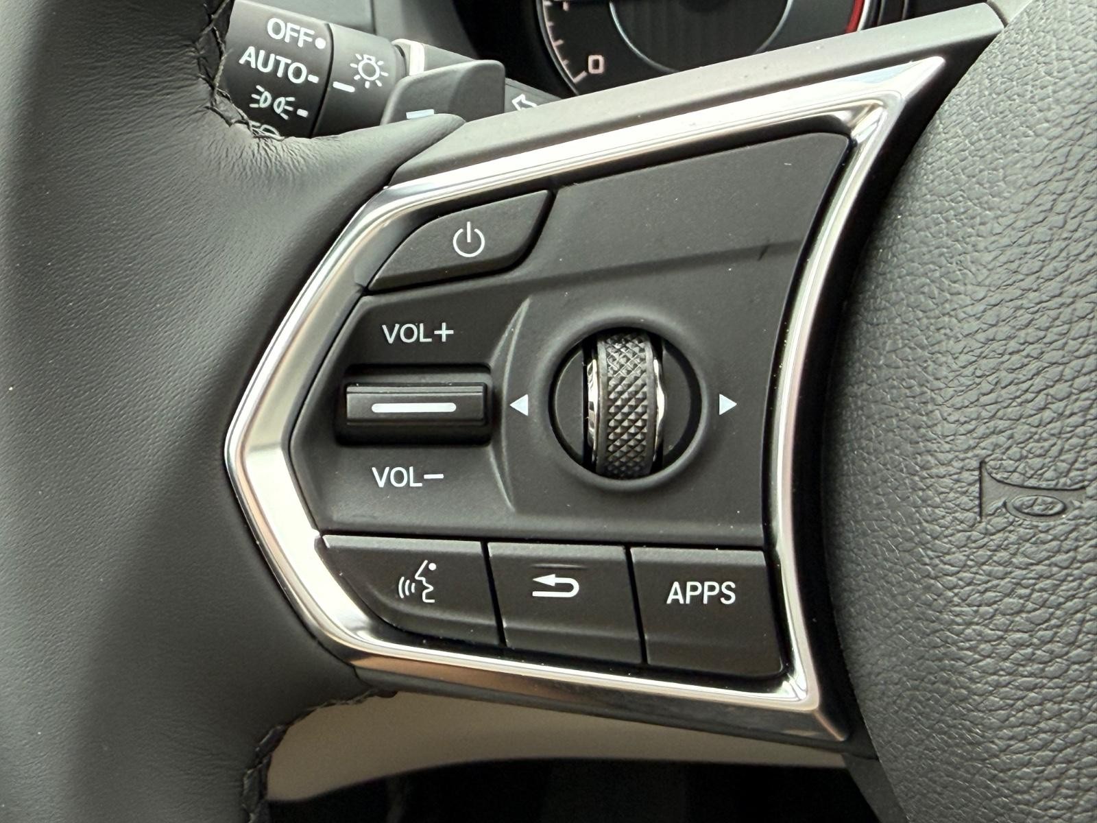 Acura RDX Vehicle Image 12