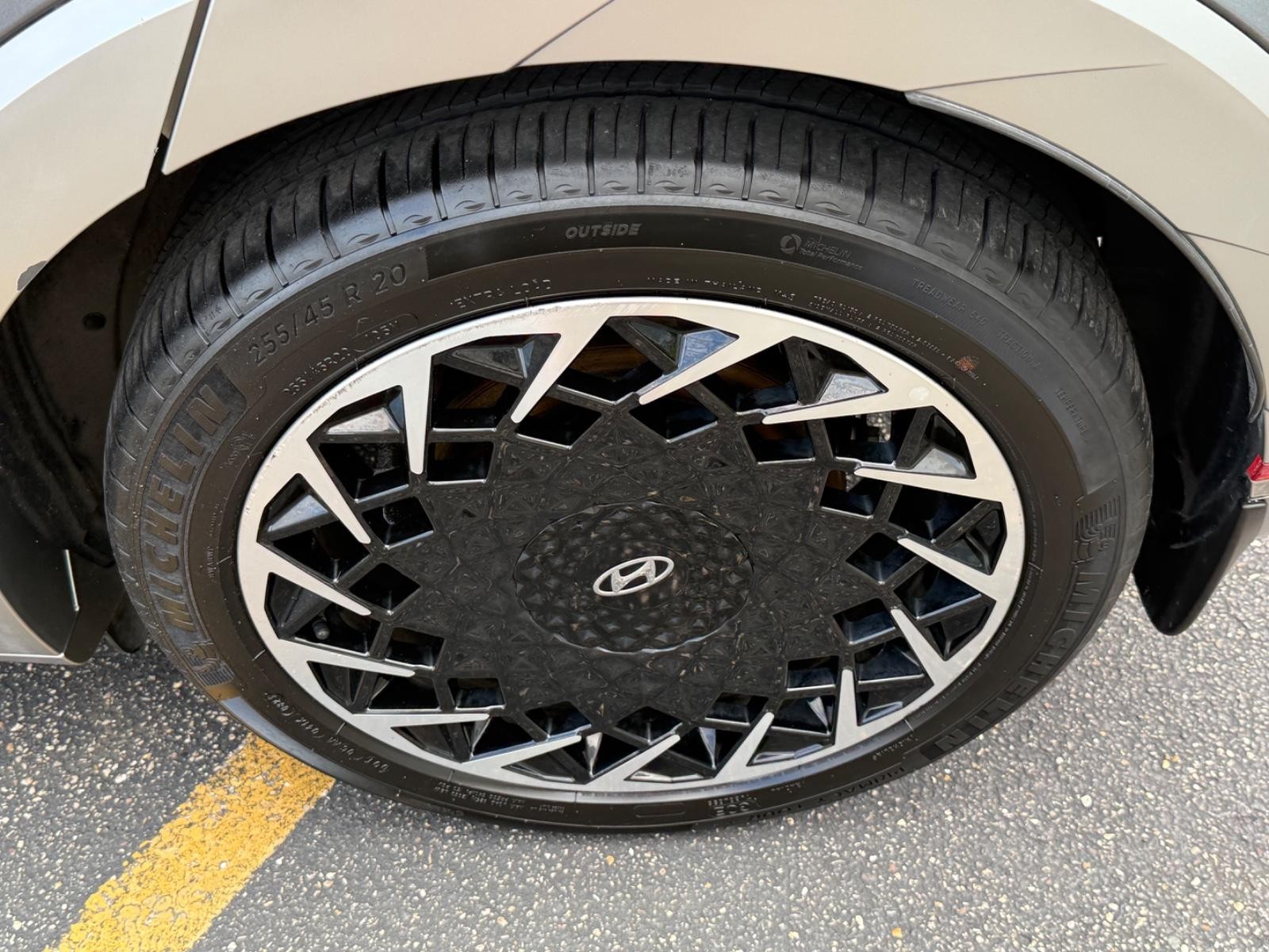 Hyundai IONIQ 5 Vehicle Image 07