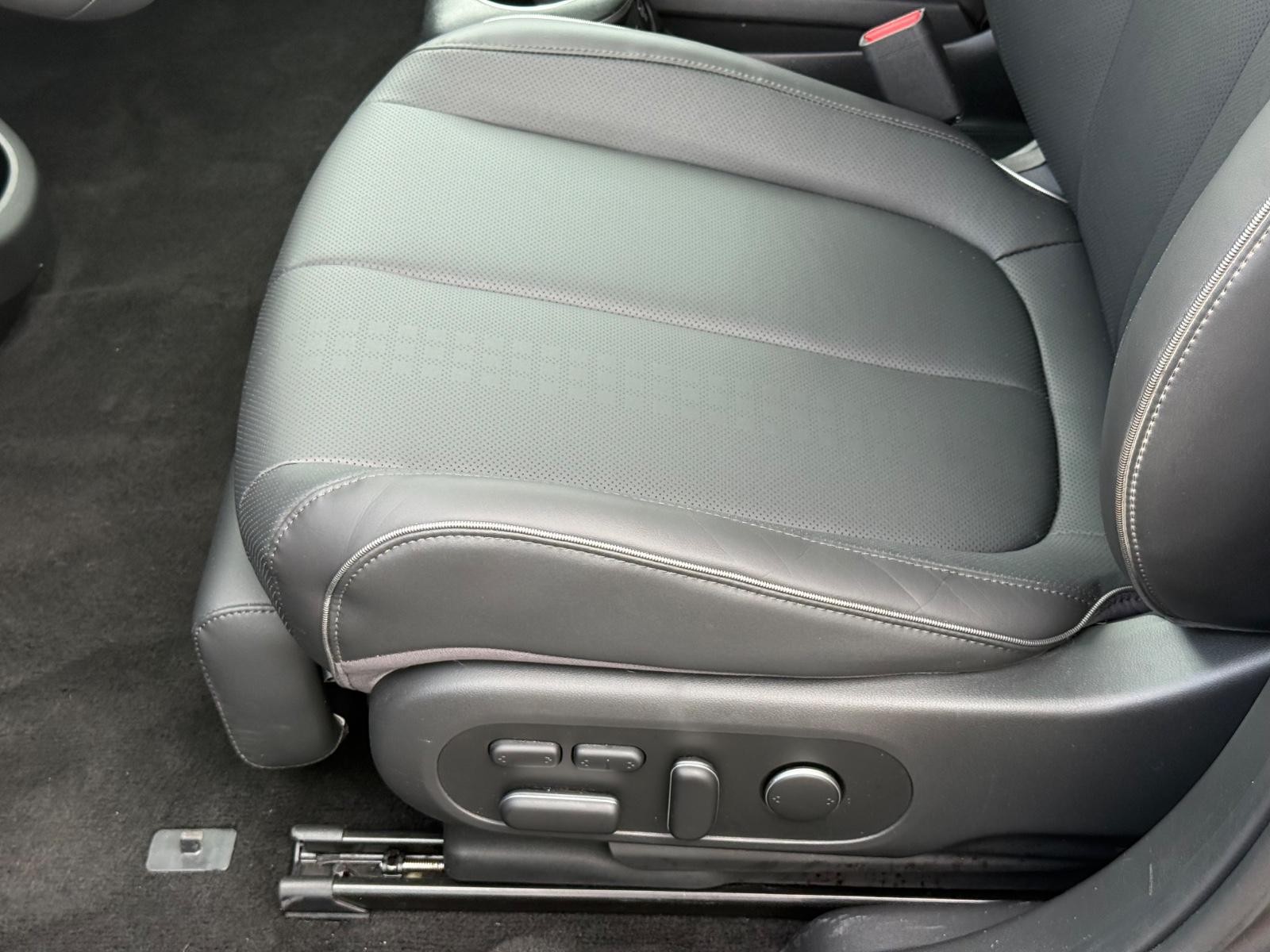 Hyundai IONIQ 5 Vehicle Image 23