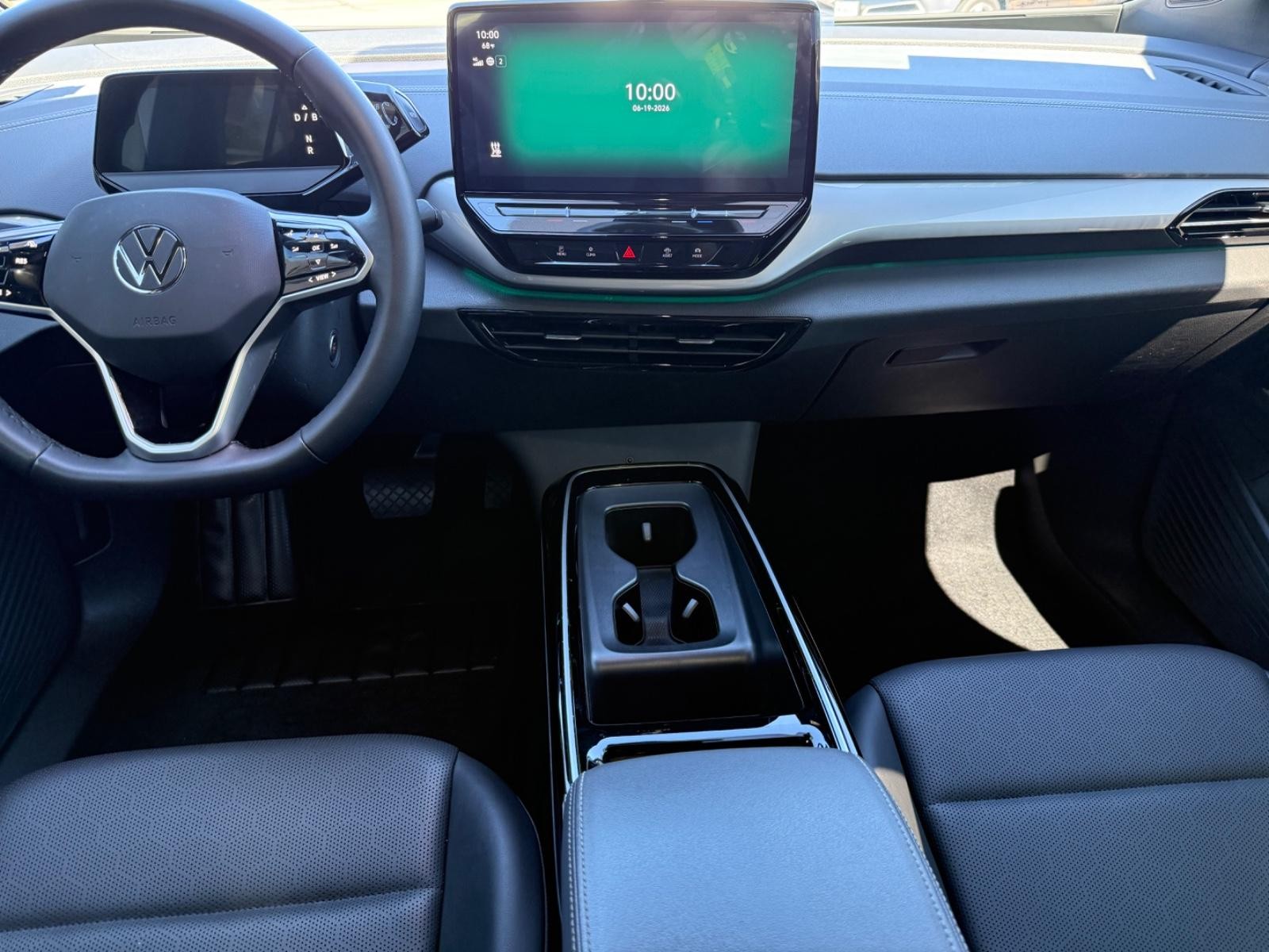 Volkswagen ID.4 Vehicle Image 10
