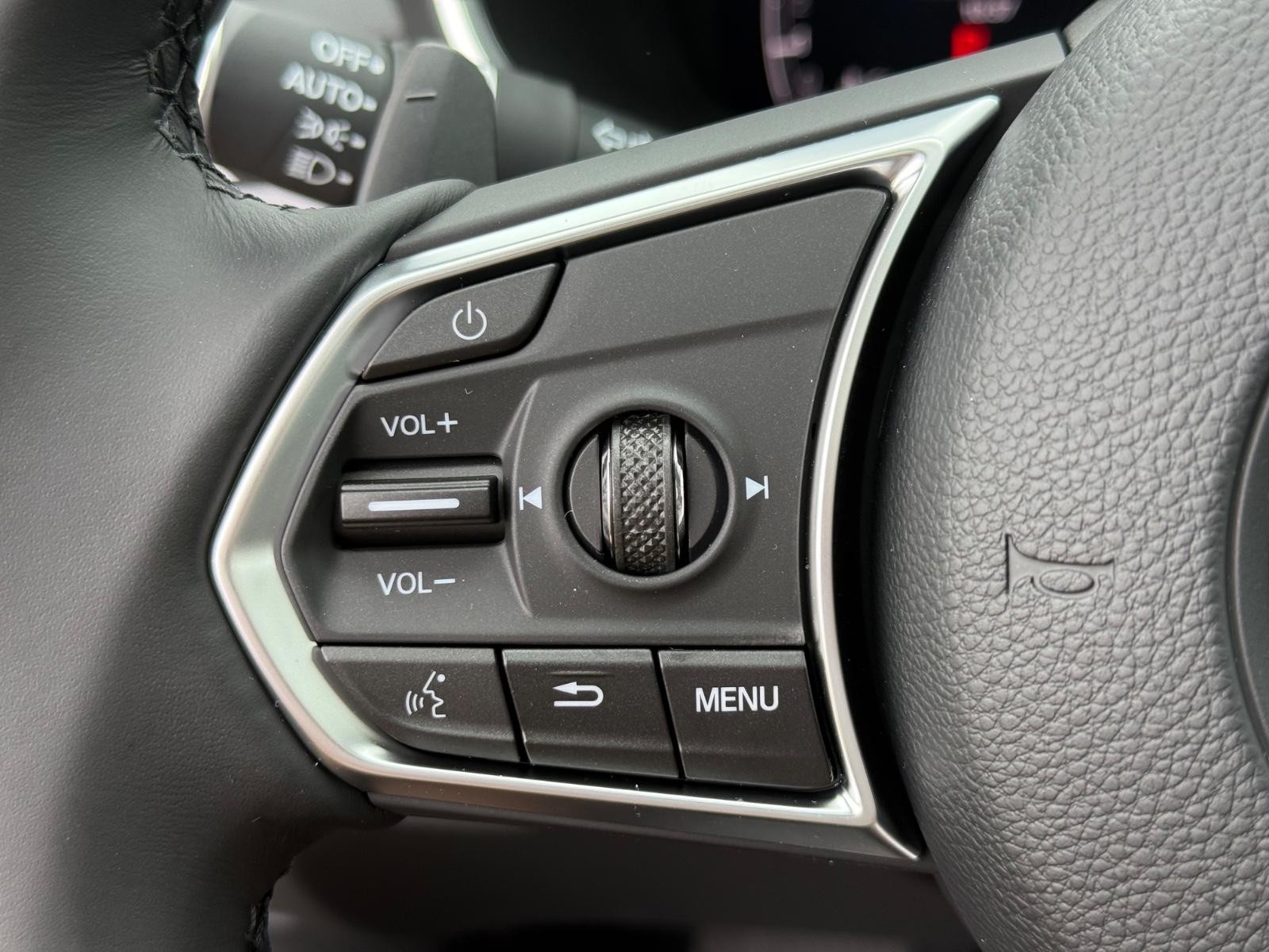 Acura MDX Vehicle Image 12