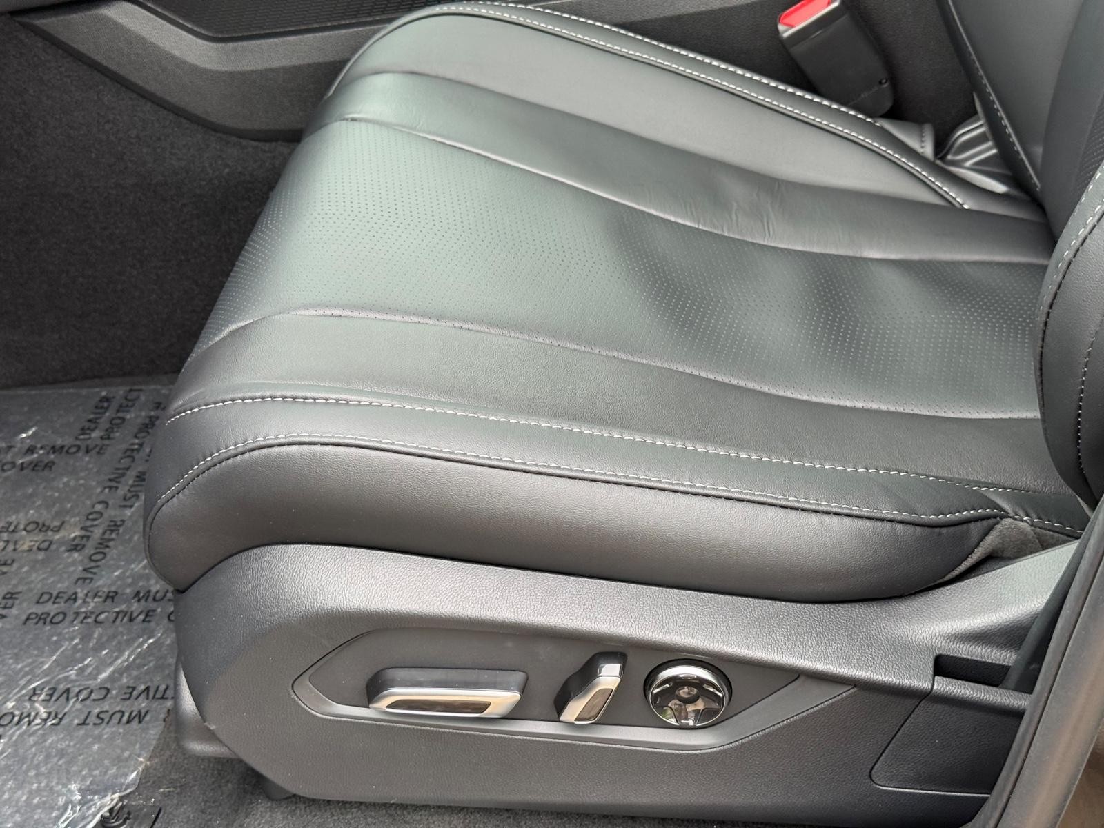 Acura MDX Vehicle Image 17