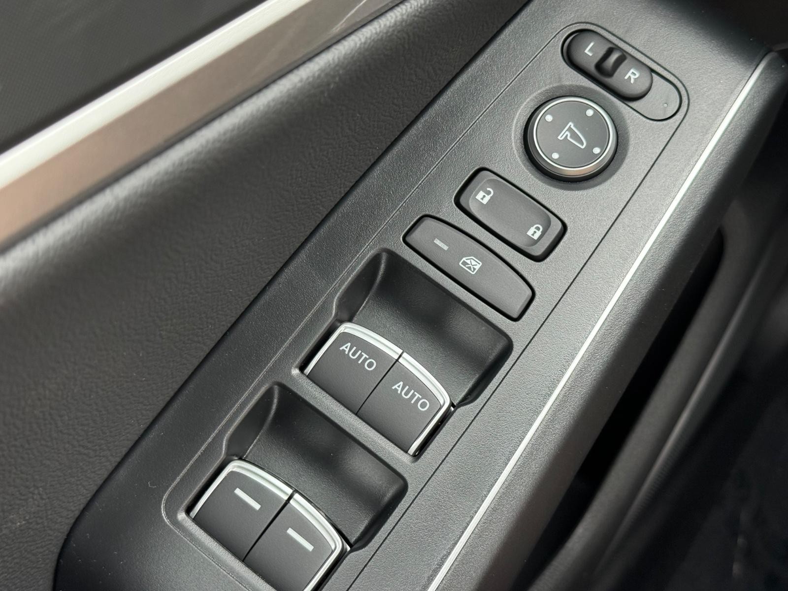 Acura Integra Vehicle Image 15
