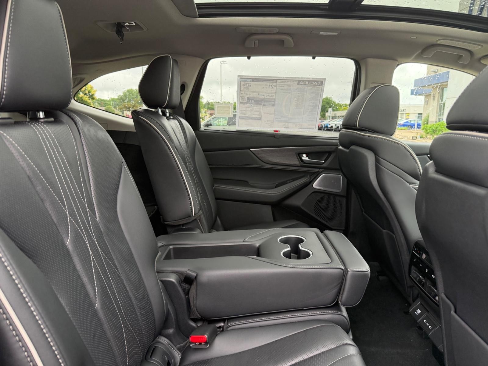 Acura MDX Vehicle Image 05