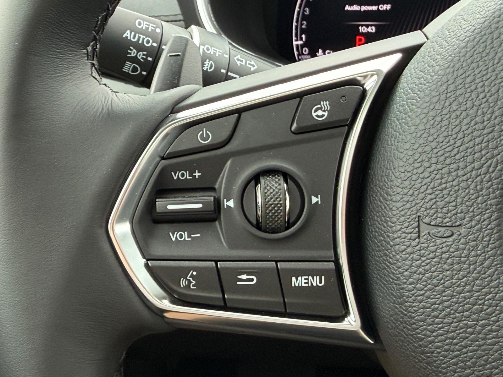 Acura MDX Vehicle Image 11