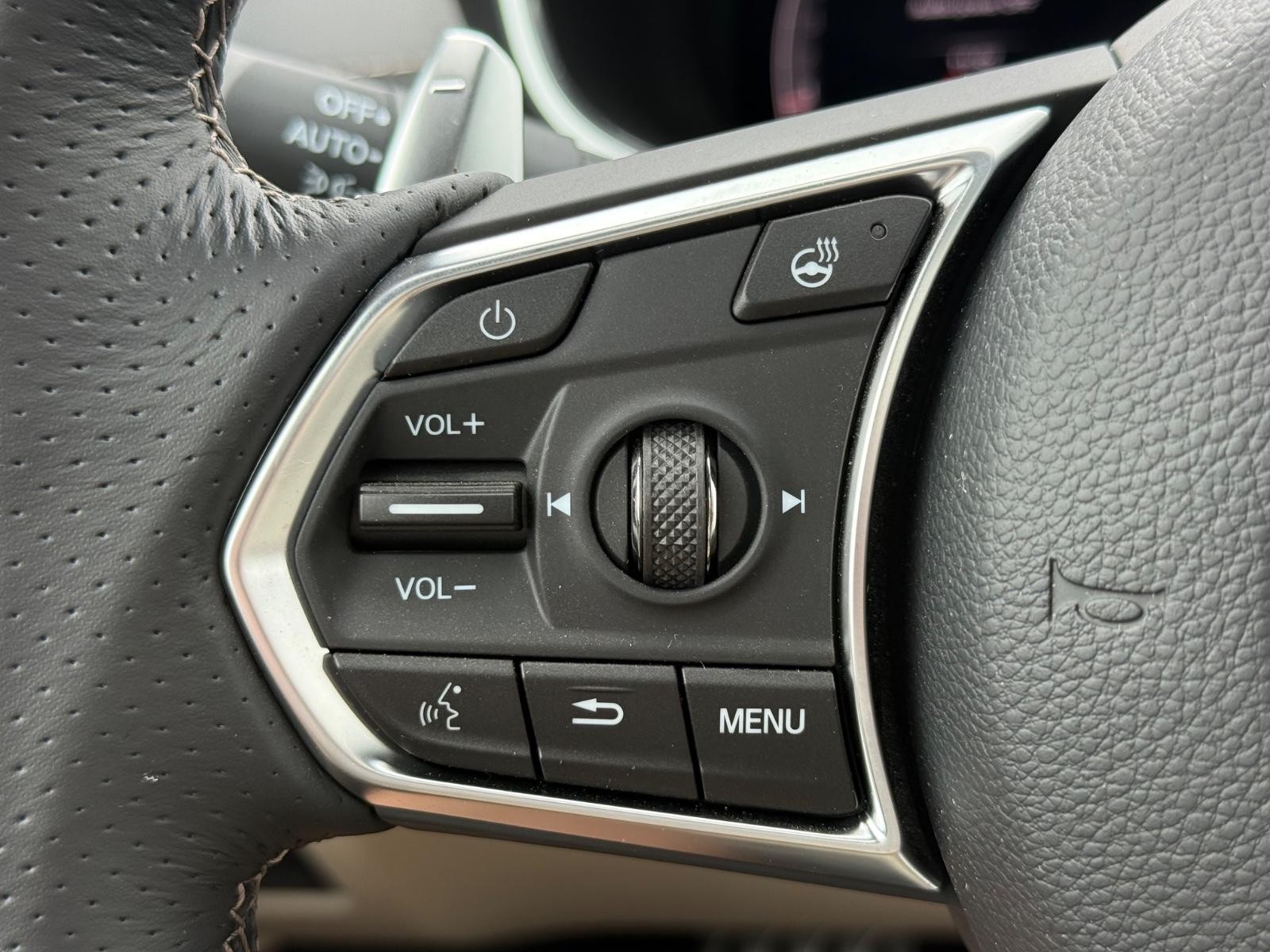 Acura MDX Vehicle Image 12