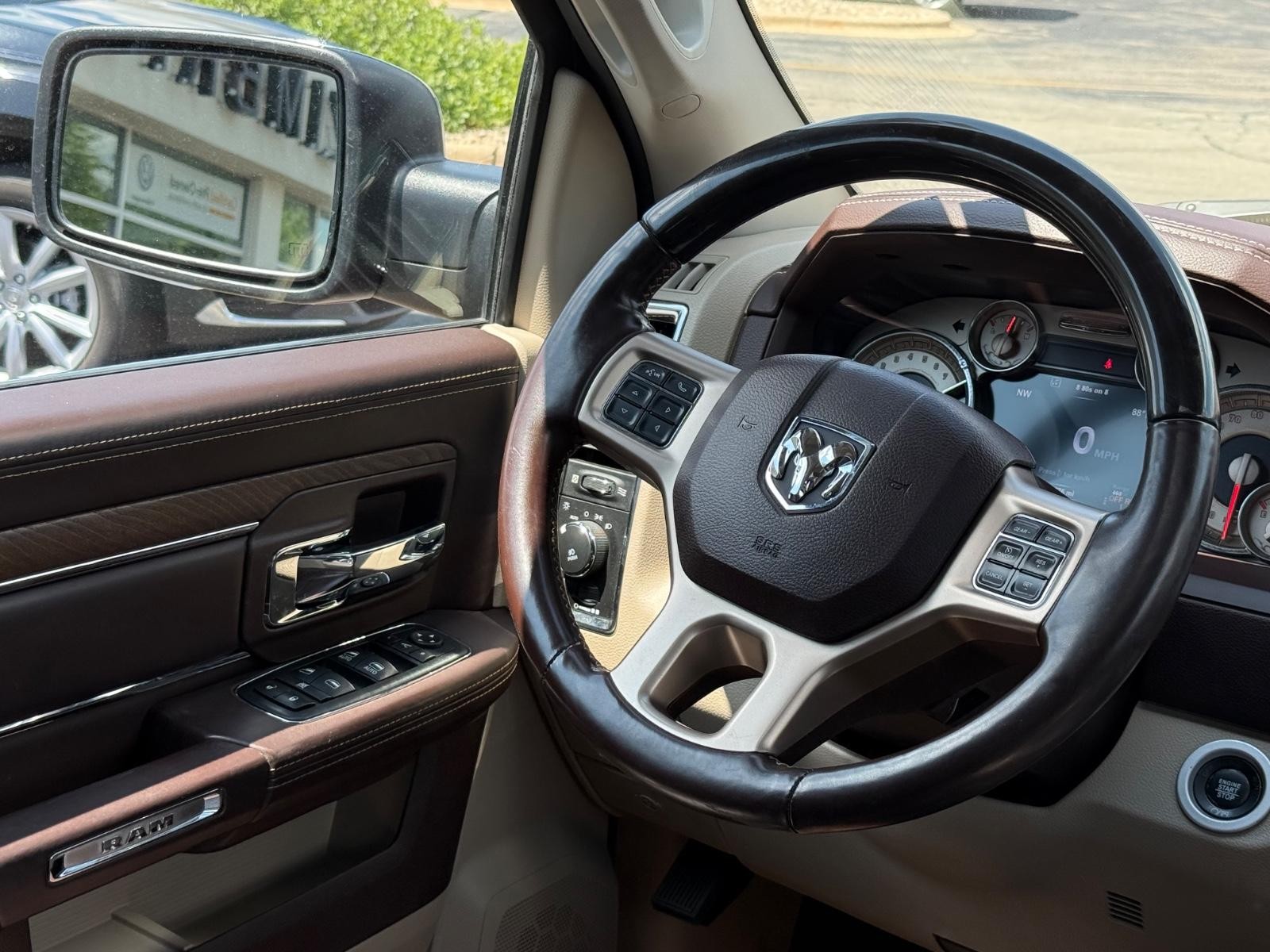 Ram 1500 Vehicle Image 14