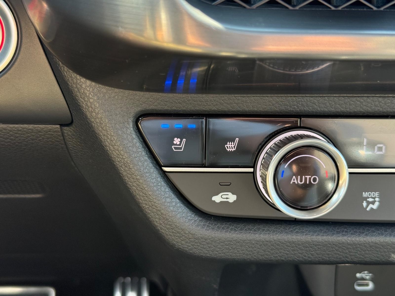 Acura ADX Vehicle Image 14