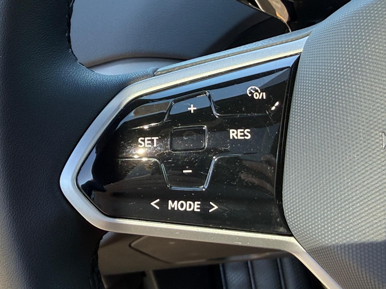 Volkswagen ID.4 Vehicle Image 15
