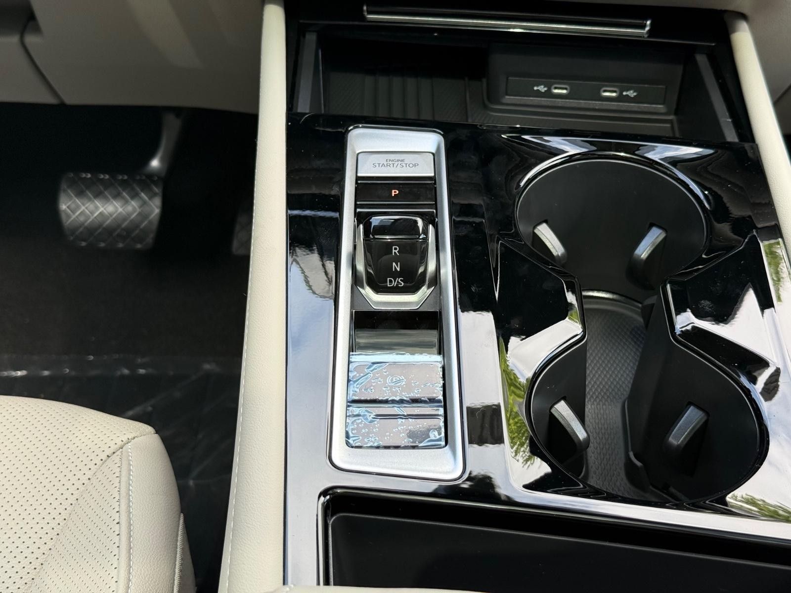 Volkswagen Atlas Vehicle Image 09