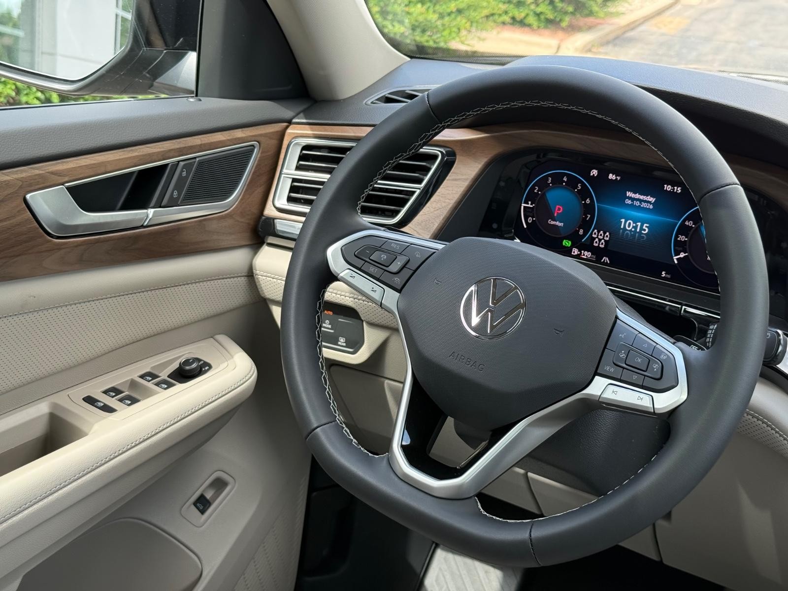 Volkswagen Atlas Vehicle Image 10