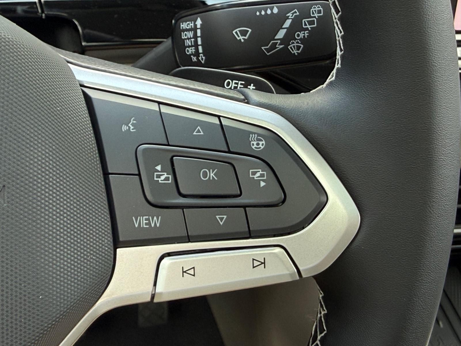 Volkswagen Atlas Vehicle Image 13