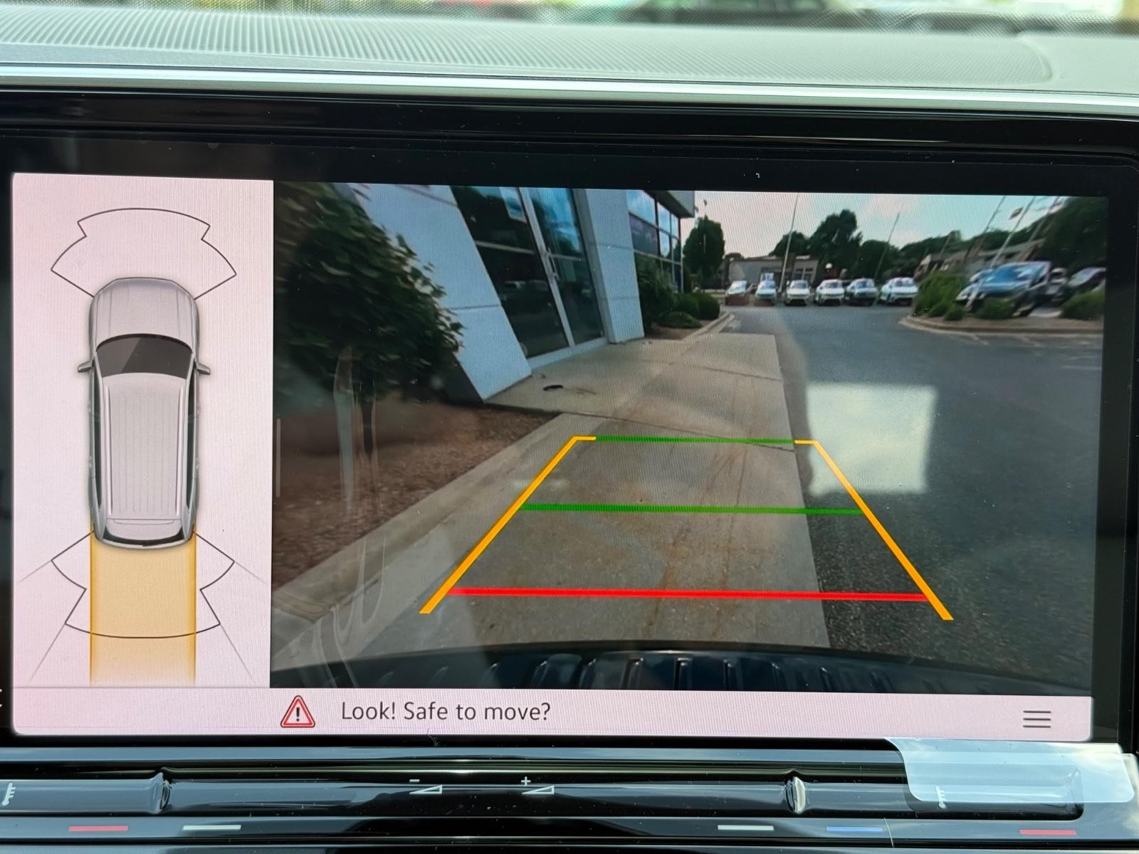 Volkswagen Atlas Vehicle Image 14
